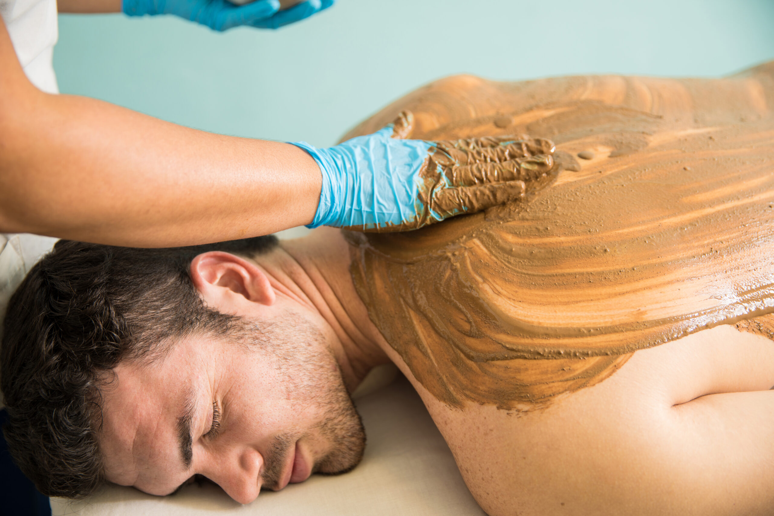 Top 10 Amazing Benefits of Mud Therapy for Summer Wellness & Detox